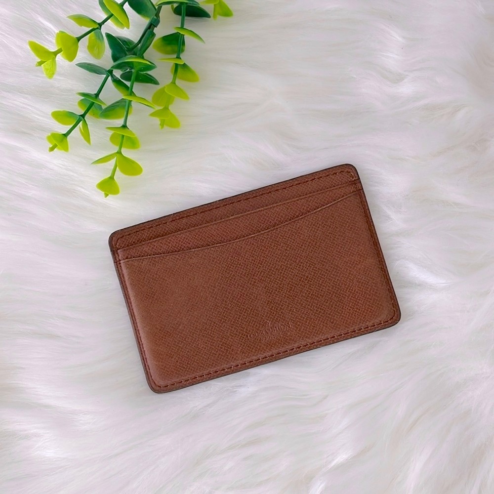 Louis Vuitton Monogram Card Holder - Picture 6 of 13